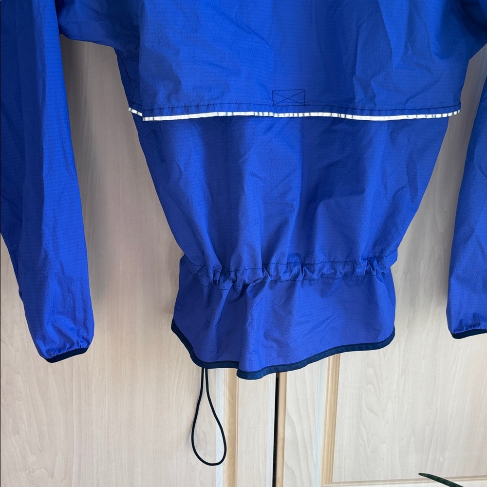Brooks running wind jacket Activent EUC women’s small - Picture 4 of 14